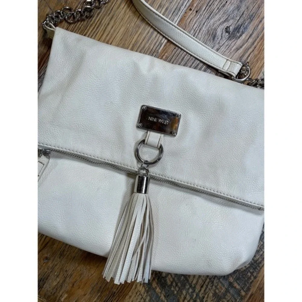 Vintage Nine West Tan Leather‎ Foldover Tassel Crossbody Bag Luxury Silver Chain